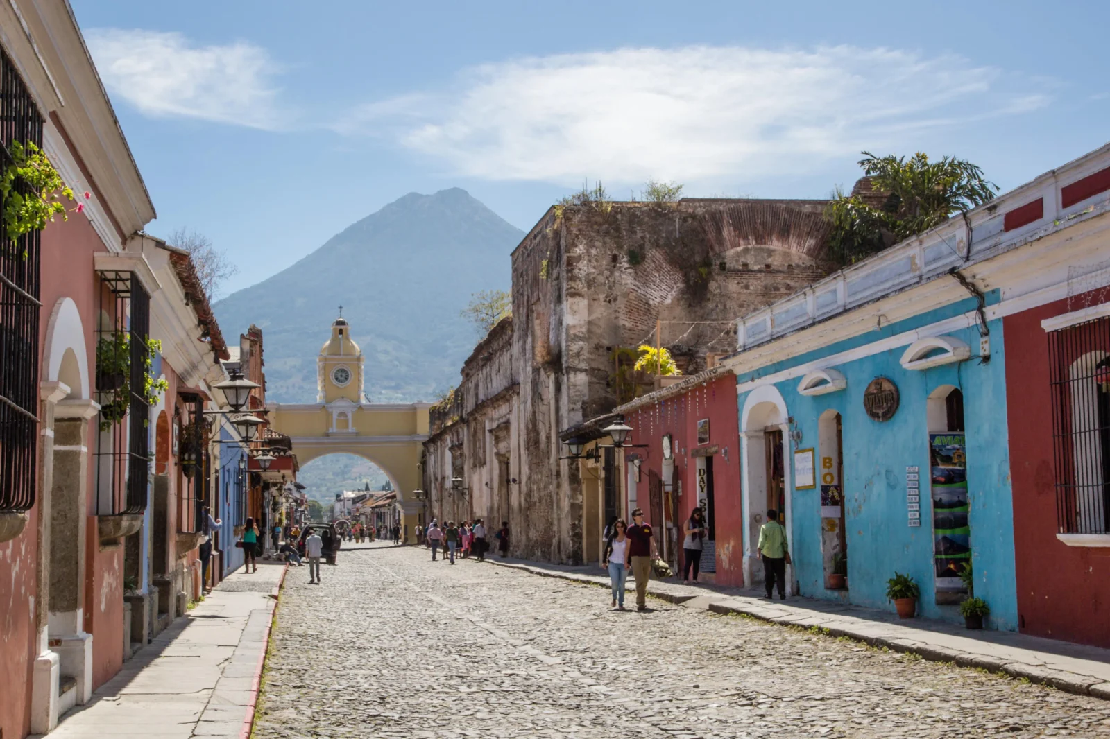 Explore fascinating Antigua in Guatemala