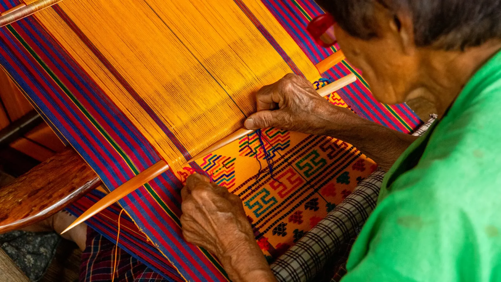 Meet local people and local artisans in Bhutan